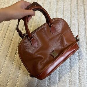 Dooney & Bourke Pebble Grain Zip Zip Satchel Caramel Boho Classic Casual